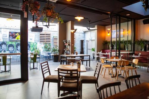 Restaurant, Padstow Park Hotel in Hurstville