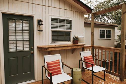 The Woodlawn Guest Cottage in Hot Springs, USA