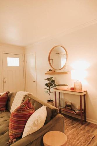 The Woodlawn Guest Cottage in Hot Springs, USA