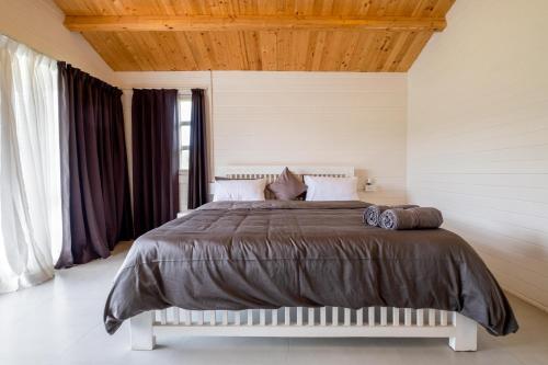 The outlook, 1br cottage, Stay, Dine and Fitness