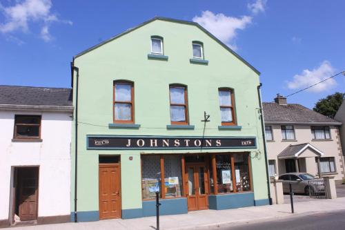 B&B Kinvara - Johnston House: Historic Village Retreat - Bed and Breakfast Kinvara