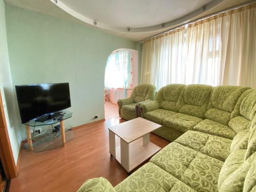 Apartment TwoPillows on Pischevikov 17