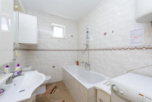 Apartment Tija - image 7