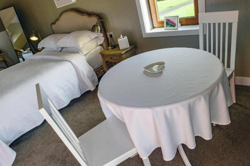 Dunnet B&B Escapes - image 3