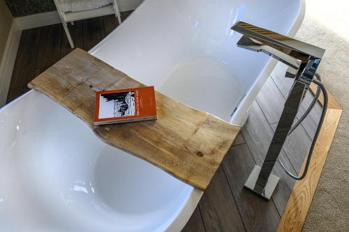 Dunnet B&B Escapes - image 12