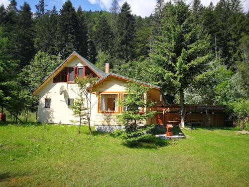 . Cabana La Bunici