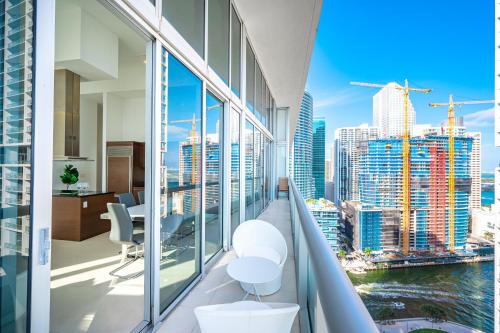 ICONIC LUXURIOUS HIGH CEILINGS UNIT BRICKELL w, Miami (Florida)