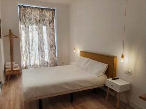 Deluxe Double Room image 9