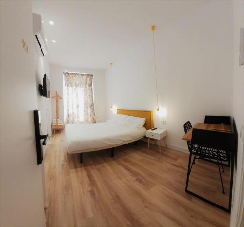 Hostal La Plata - image 12