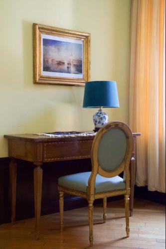 Anzolo Palace - Rooms & Apartments Room Type - Studio with Canal View - Separate Building