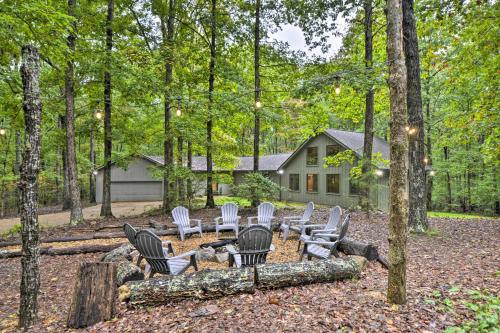 Peaceful and Secluded Home with Private Fire Pit!