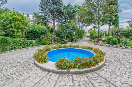 Apartments Anita Near Opatija With Private Parking - Opatija
