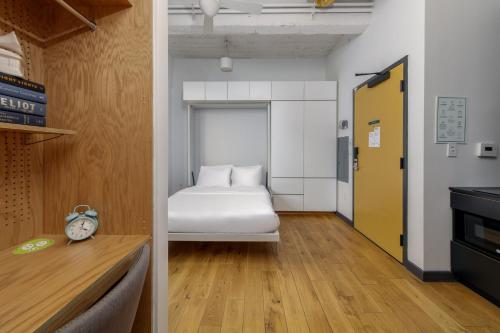 1 twin bed
