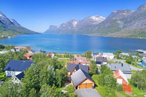 Vedere exterior, The Crush in Kvaloysletta