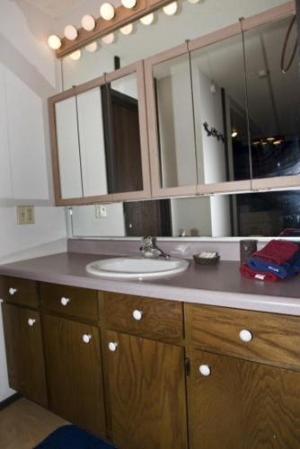 Brianwood Condo at Giant Steps - image 13
