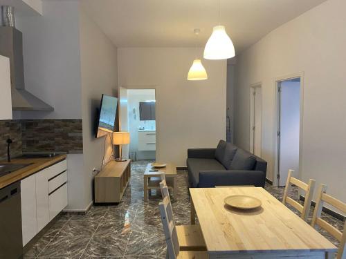 Apartamentos La Aldea Suites