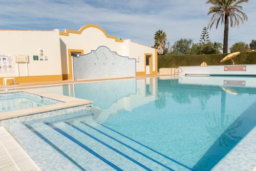 Swimming pool, Carvoeiro, 2BR Pestana Gramacho Golf Apartment in Gramacho