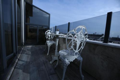Restwon Suite Hotel - image 2