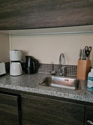 GREAT CANAL STUDIO - AC, Water view & Free parking, Amsterdam (foto 5)
