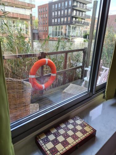 GREAT CANAL STUDIO - AC, Water view & Free parking, Amsterdam (foto 10)