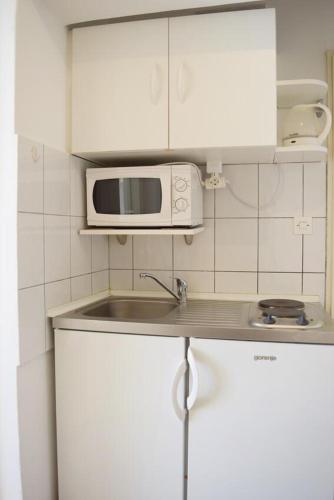 Studio Duce 946f