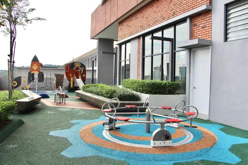Playground, Bell Suites @ Sepang by MOKA near ERL Railway Station - Salak Tinggi