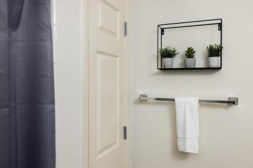 Fast Wifi Workspace Quiet & Private