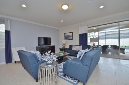 Elegant! 8Bed 6Ba Villa Games Pool Spa 8882ML - image 14
