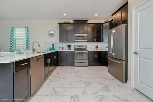 891PBEACH Amazing Champions Gate 9 Bedroom 5 Bed - image 4