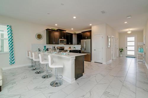 891PBEACH Amazing Champions Gate 9 Bedroom 5 Bed - image 7