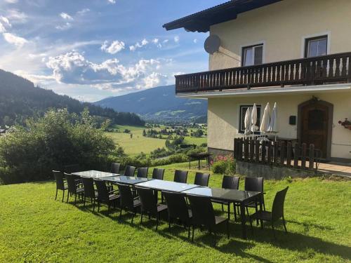 10-Bedroom House near Obertauern for 30 people