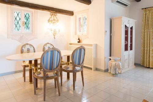 325645944 Il Pellicano