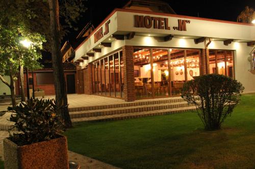 . Motel M