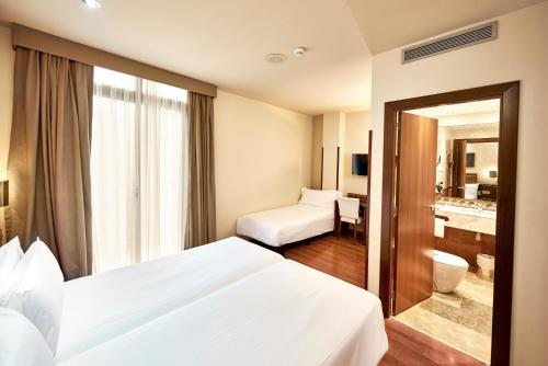 Hotel Garbi Millenni - image 7