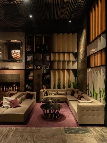 11 Mirrors Design Hotel