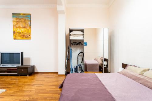 Apartment Bolshaya Konyushennaya - image 12