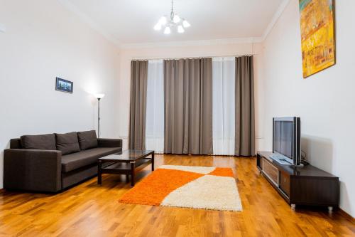 Apartment Bolshaya Konyushennaya - main image