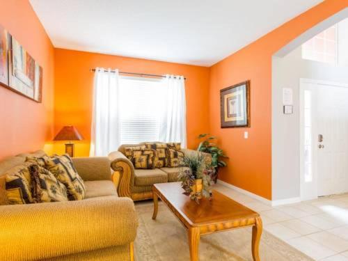 This 7 Bedroom vacation home only mins to Disney - image 2