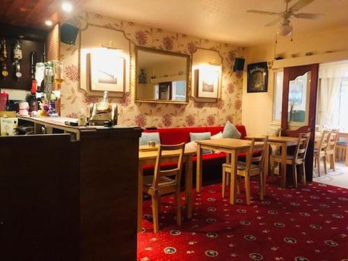 Highbury Hotel 3