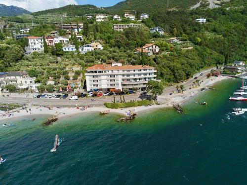 Torbole Aparthotel - Accommodation - Nago-Torbole