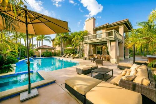 CV-735 - Secluded Oasis - main image