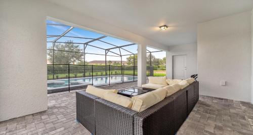 THEMED 7BR Villa Pool Spa Game near DISNEY in Davenport, USA