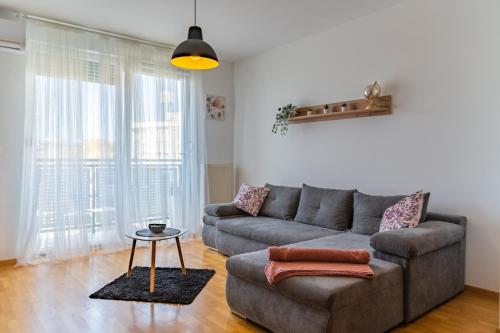 BRAND NEW - SelfCheckIns 24 - Zagreb - Garage - Loggia - New - Luxury
