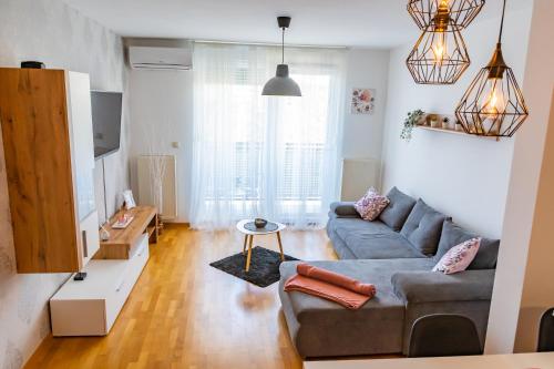 BRAND NEW - SelfCheckIns 24 - Zagreb - Garage - Loggia - New - Luxury