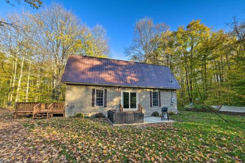 Secluded Ranch House with Barn on 25 Acres!