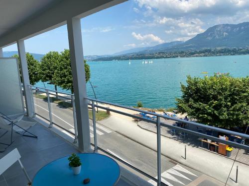 Vue sublime sur le lac du Bourget