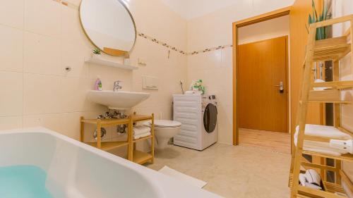 CityApartment - 53 m², 2 Zimmer, zentral, Netflix, Kuche, Waschmaschine 419m von Kunstmuseum entfernt