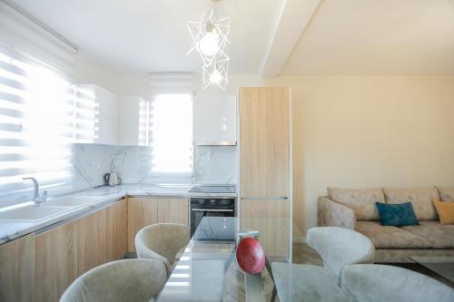 Miku Apartments-LUXURY City View at Wilson Square, Tirana (photo 6)