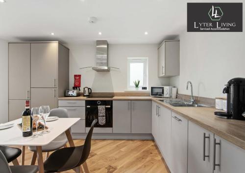 Picture of Lyter Living Serviced Accommodation Oxford-Hawthorn-With Parking