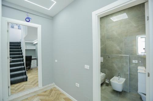 Apartment image 2